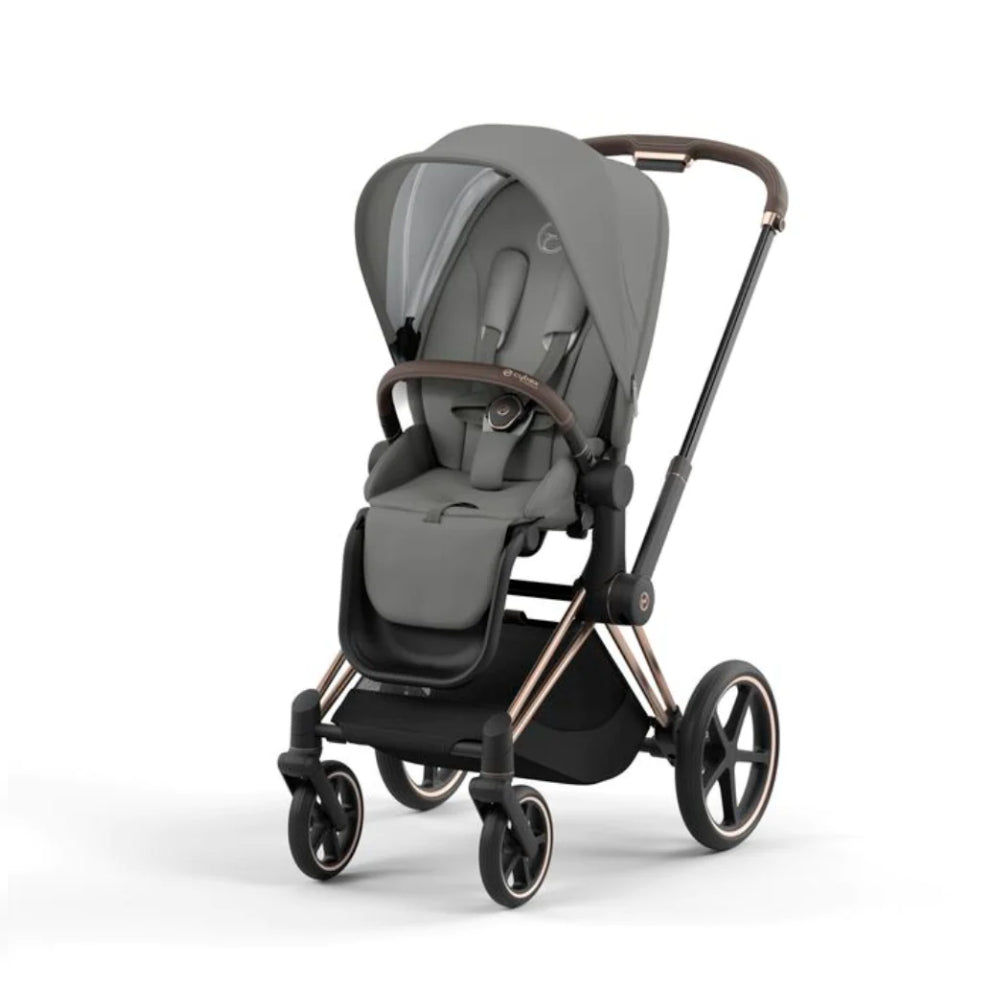 Luxury stroller with gold frame and seat pack, Priam Gen 4.