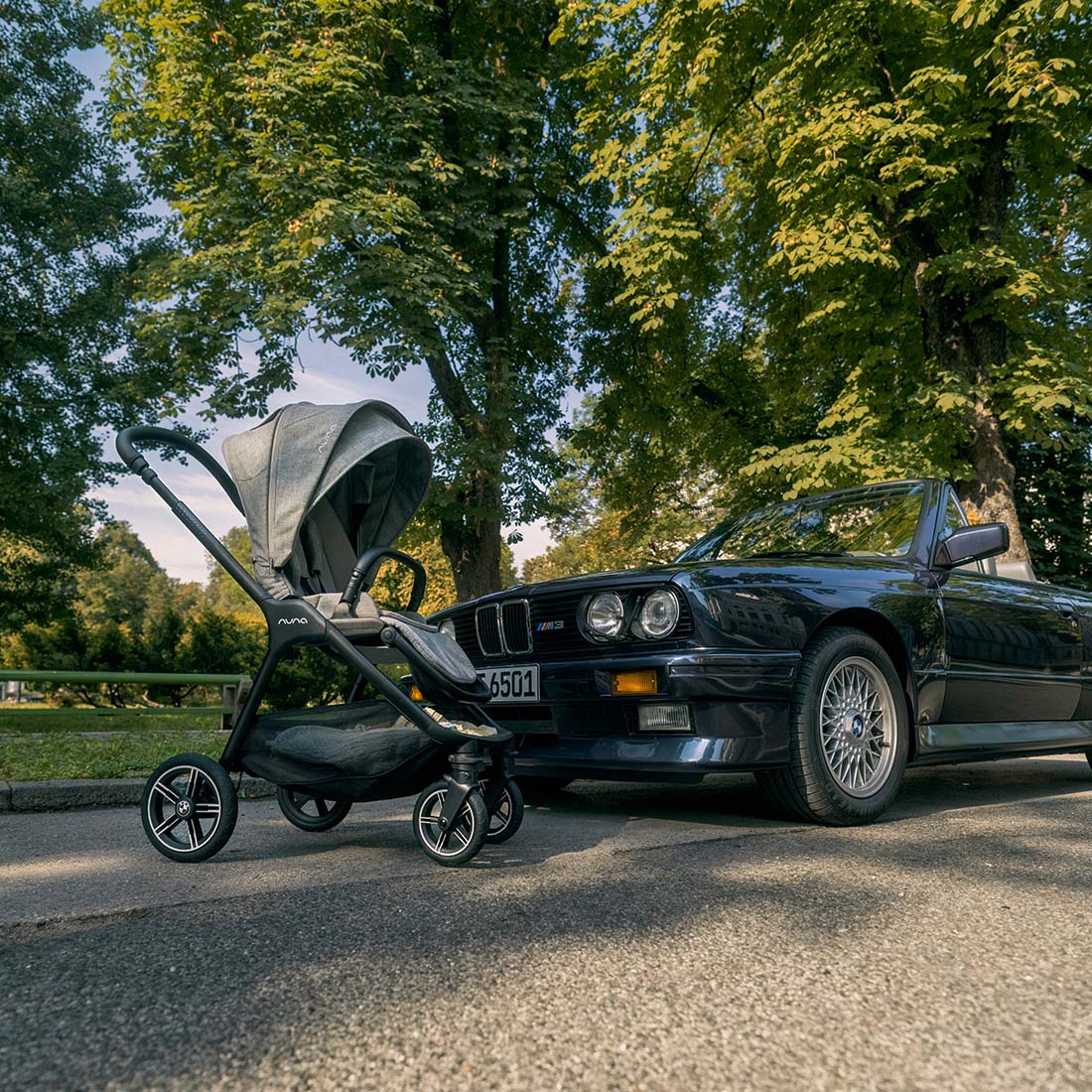 Nuna TRIV™ next BMW stroller – Graphene