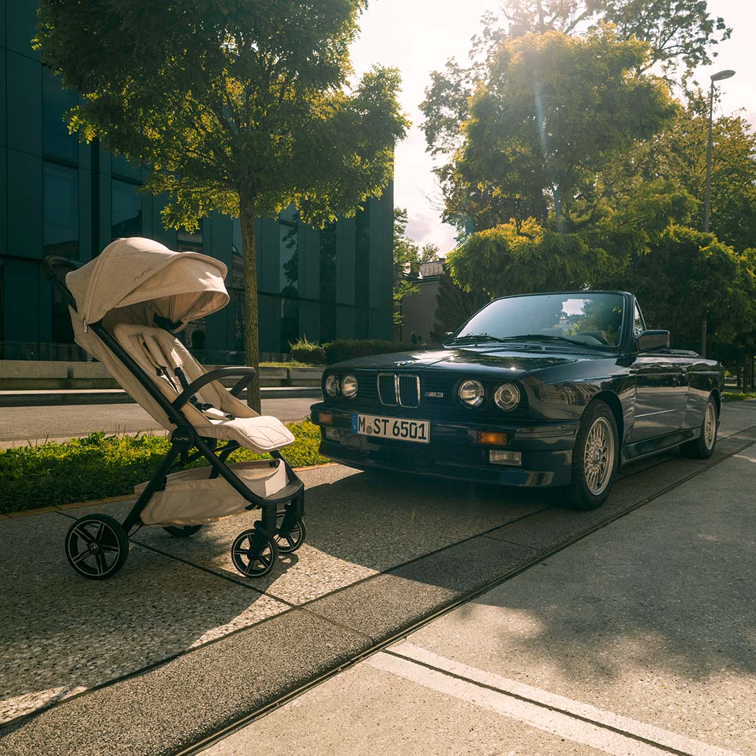 Nuna TRVL™lx BMW stroller – Mica